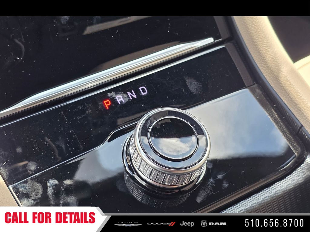 New 2026 Bright White Clear-Coat Exterior Paint Jeep Limited image 20