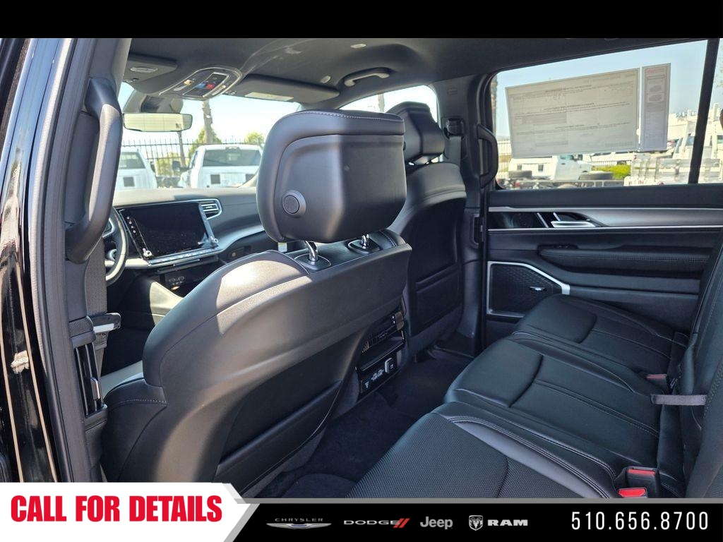 New 2026 High Gloss Black Exterior Paint Jeep  image 12
