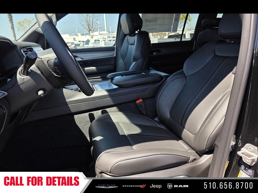 New 2026 High Gloss Black Exterior Paint Jeep  image 14