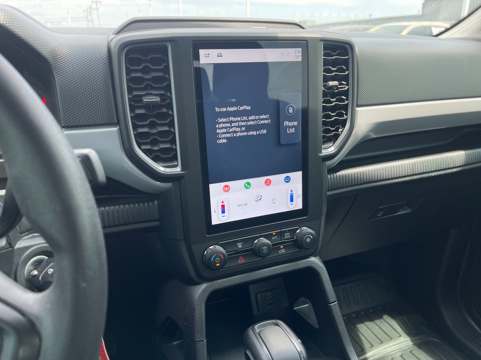 Used 2025 Oxford White Ford XL image 19