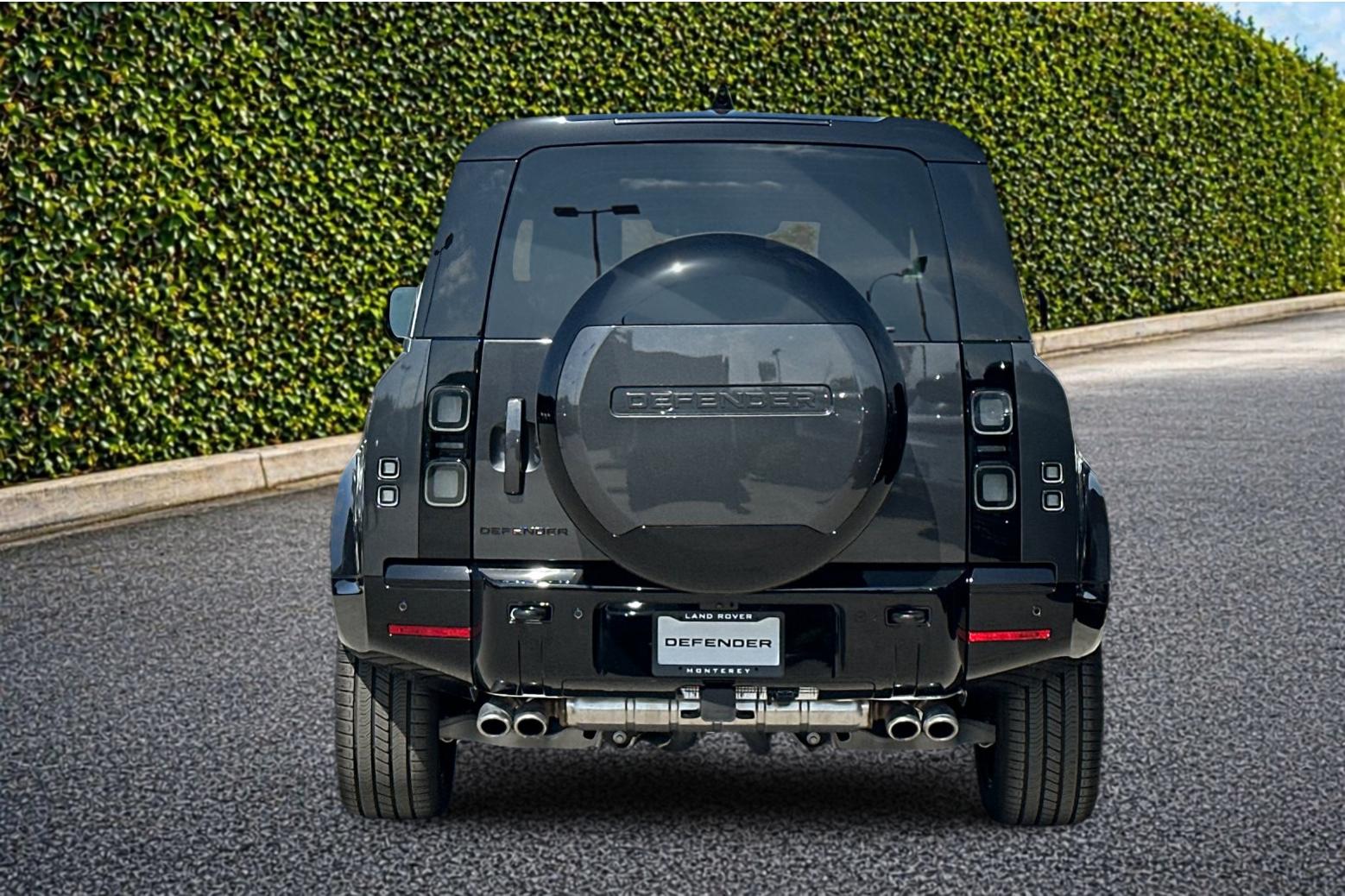 New 2026 Carpathian Grey Land Rover V8 image 5