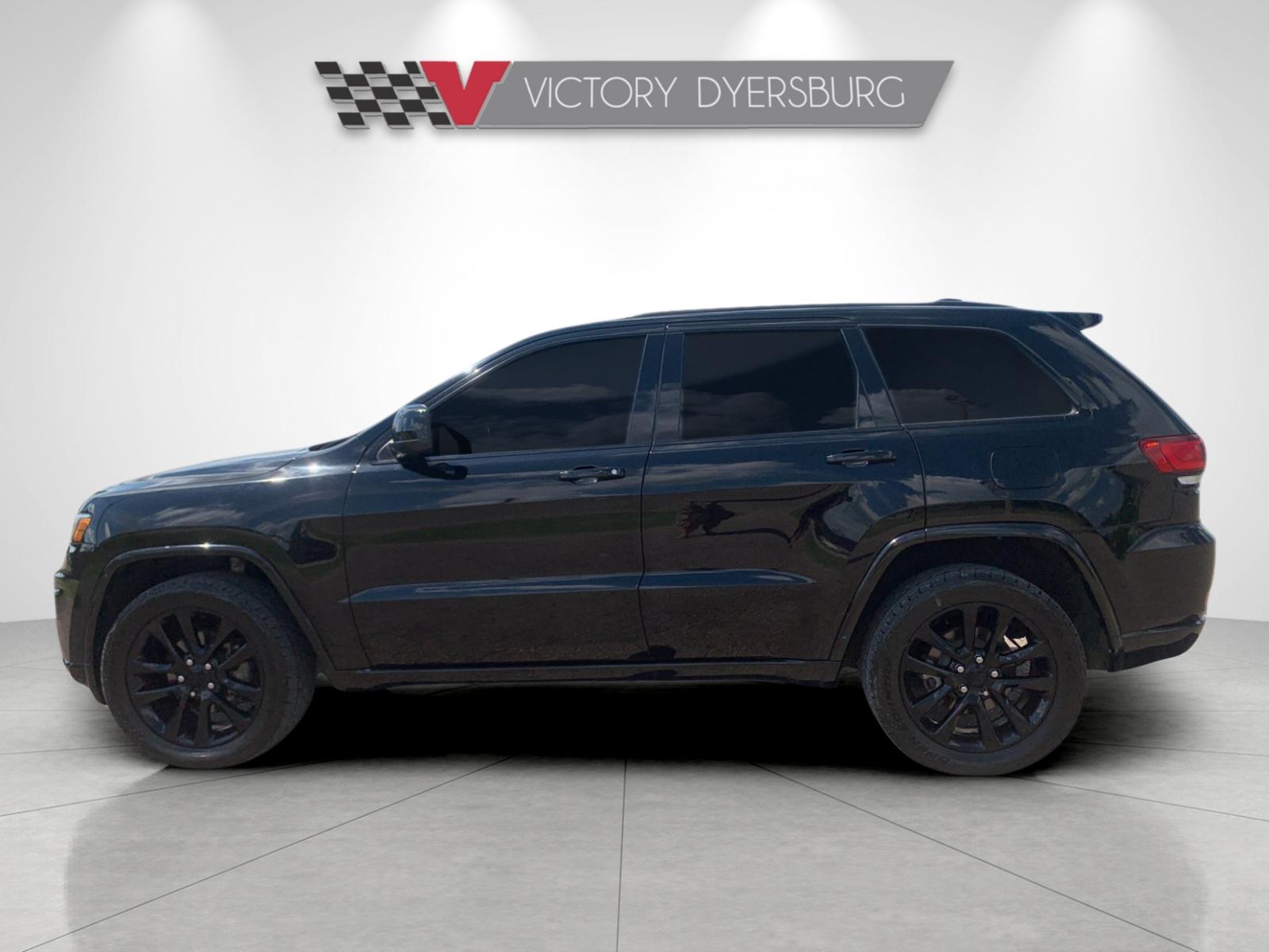 Used 2020 Black Jeep Altitude image 7