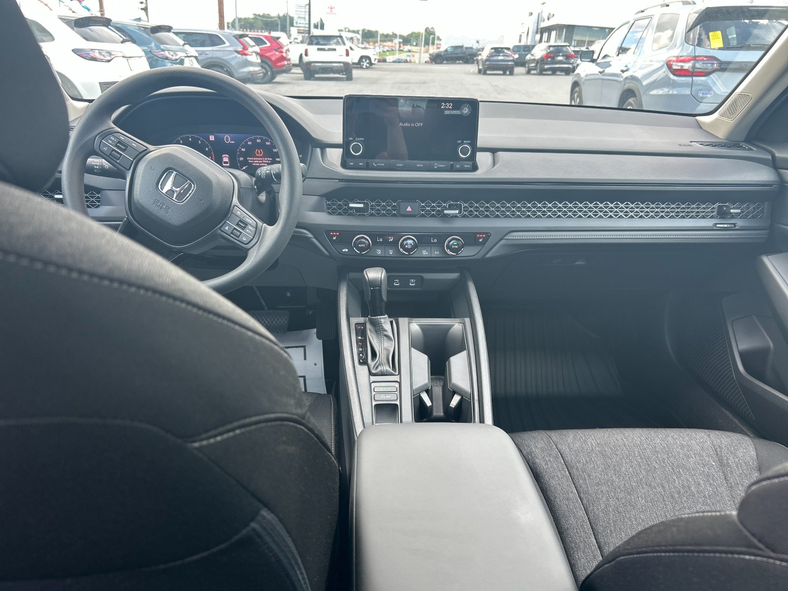New 2025 Platinum White Pearl Honda 1.5T SE image 16