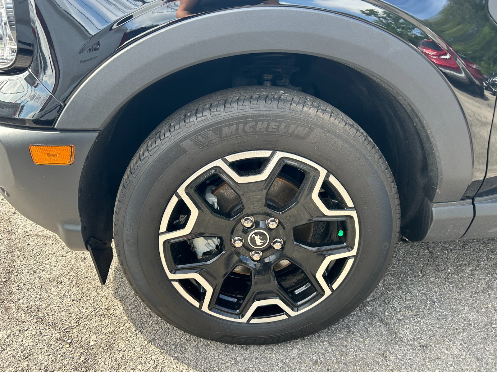 Used 2025 Shadow Black Ford Outer Banks image 9