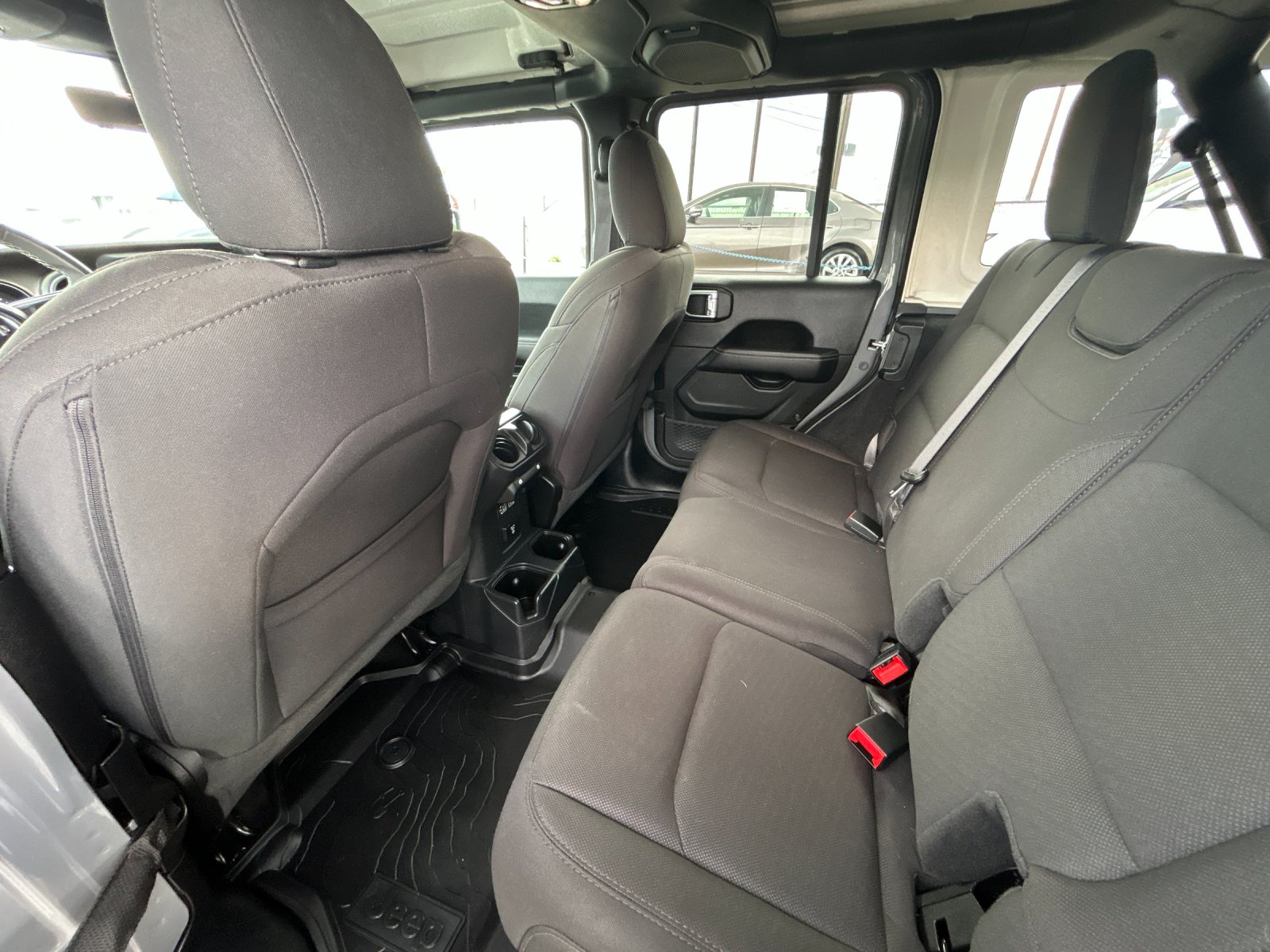 Used 2023 Gray Clearcoat Jeep Sahara image 14