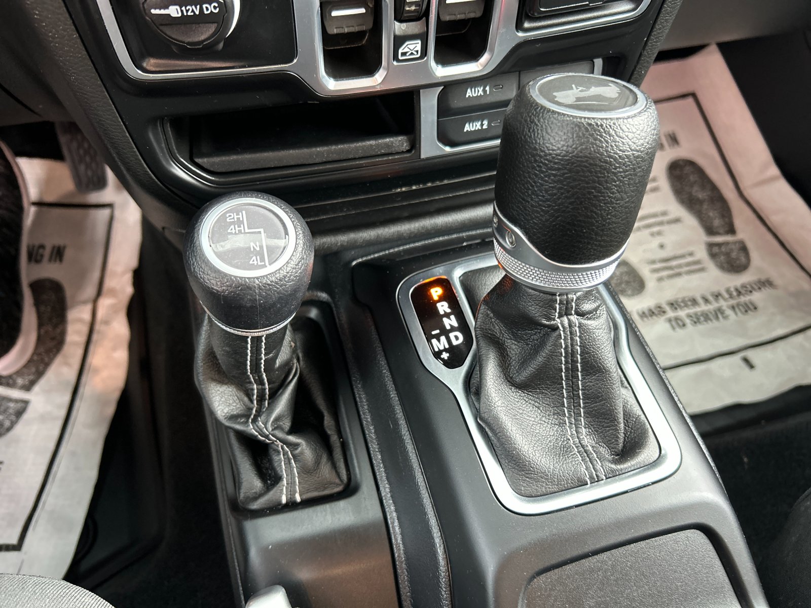 Used 2023 Gray Clearcoat Jeep Sahara image 26