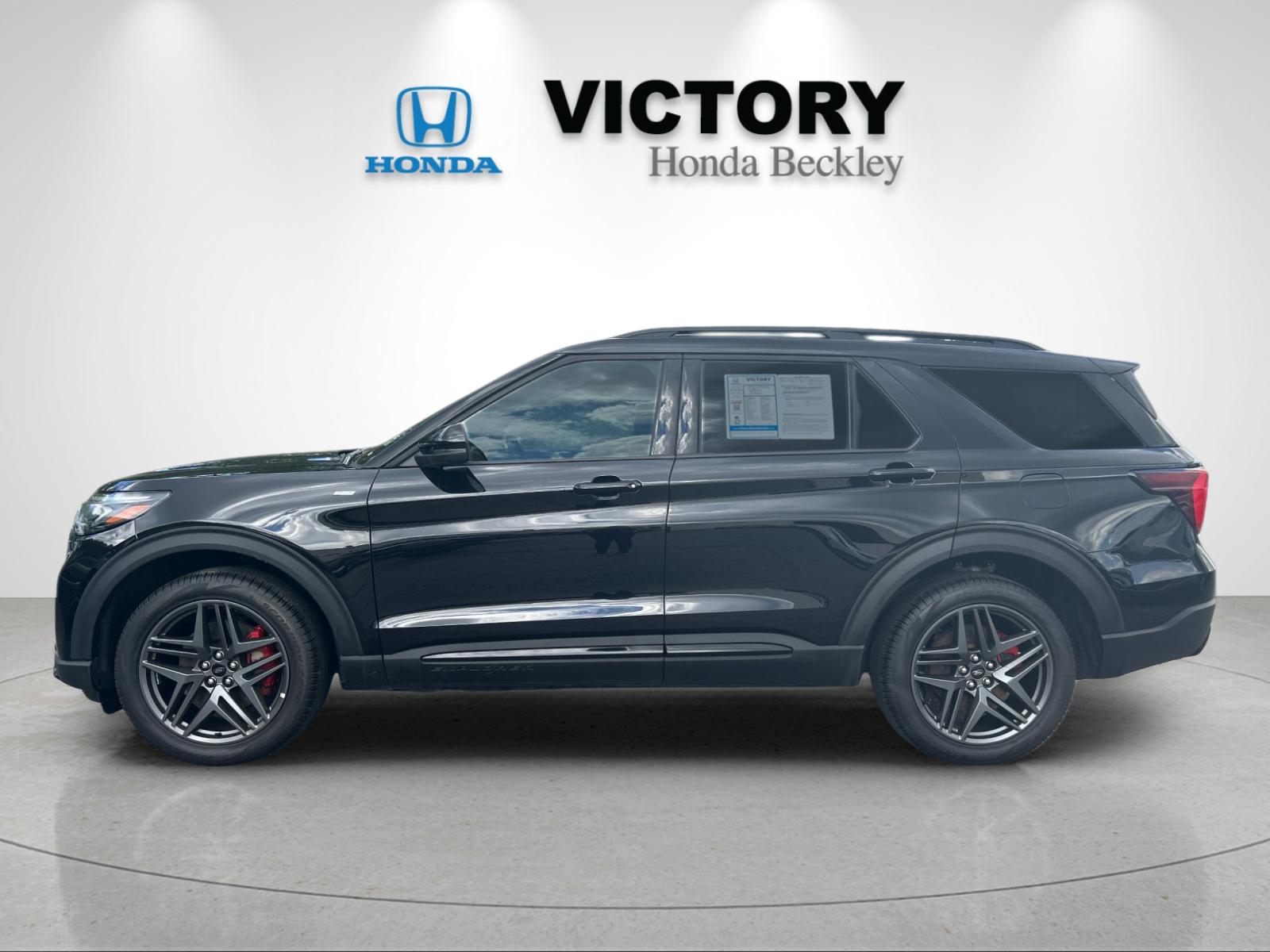 Used 2025 Black Metallic Ford ST-Line image 2
