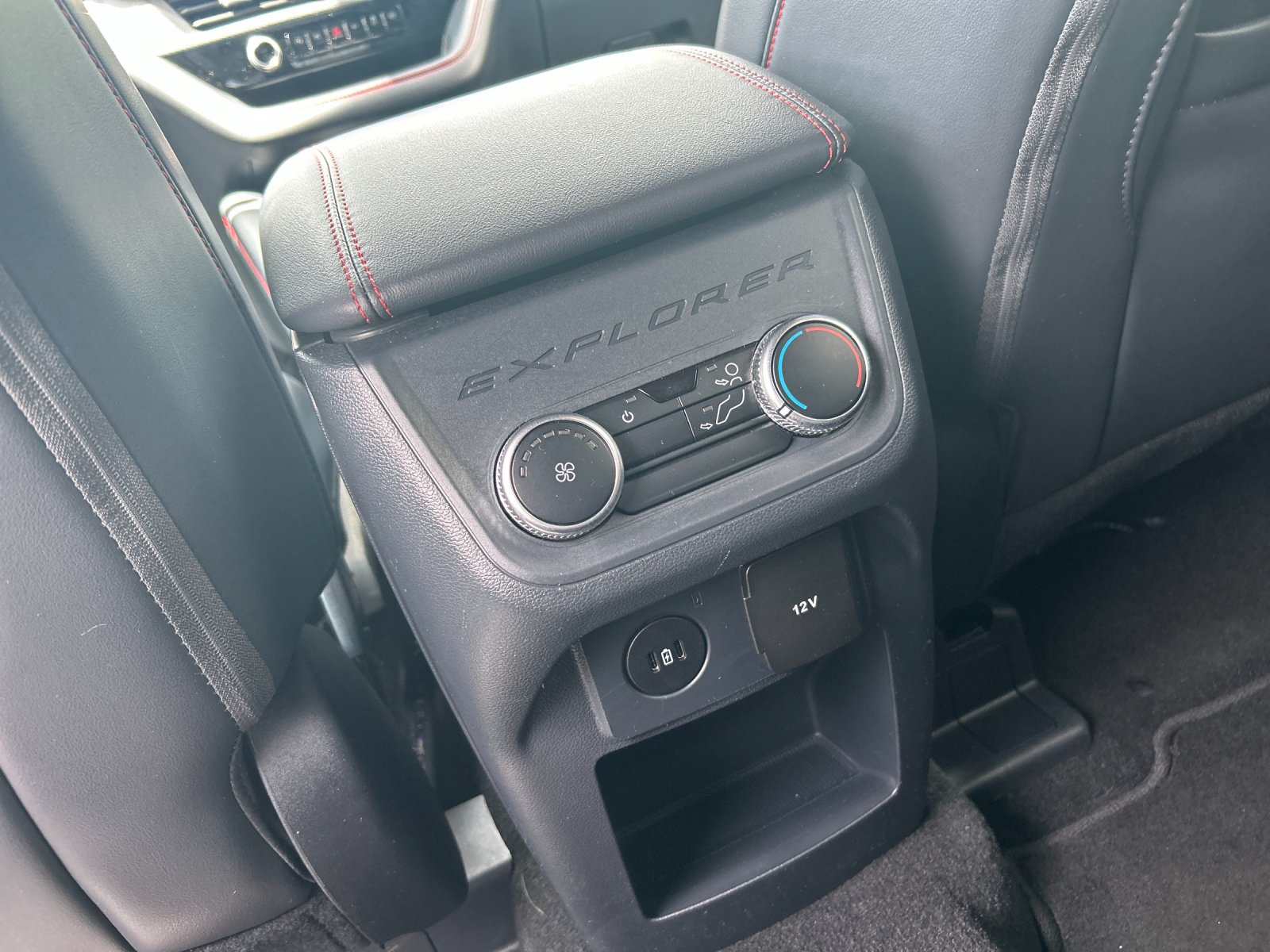 Used 2025 Black Metallic Ford ST-Line image 15