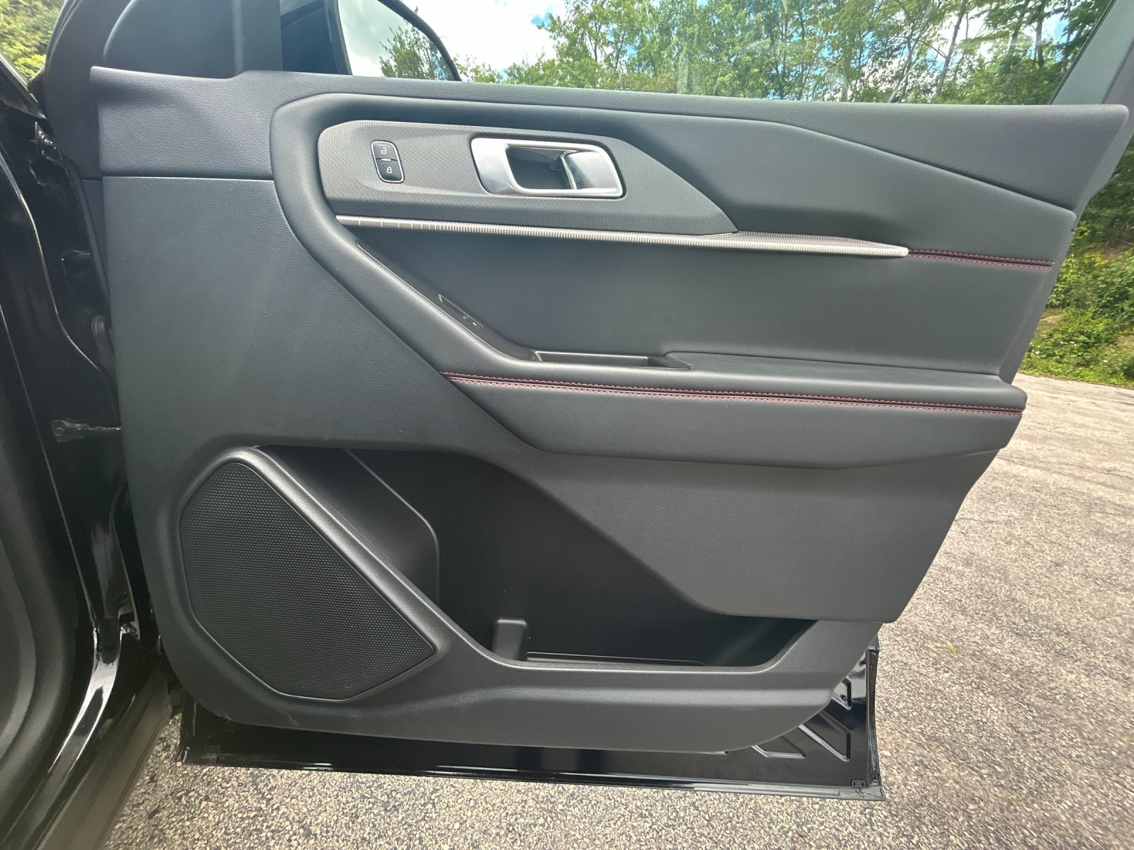 Used 2025 Black Metallic Ford ST-Line image 22