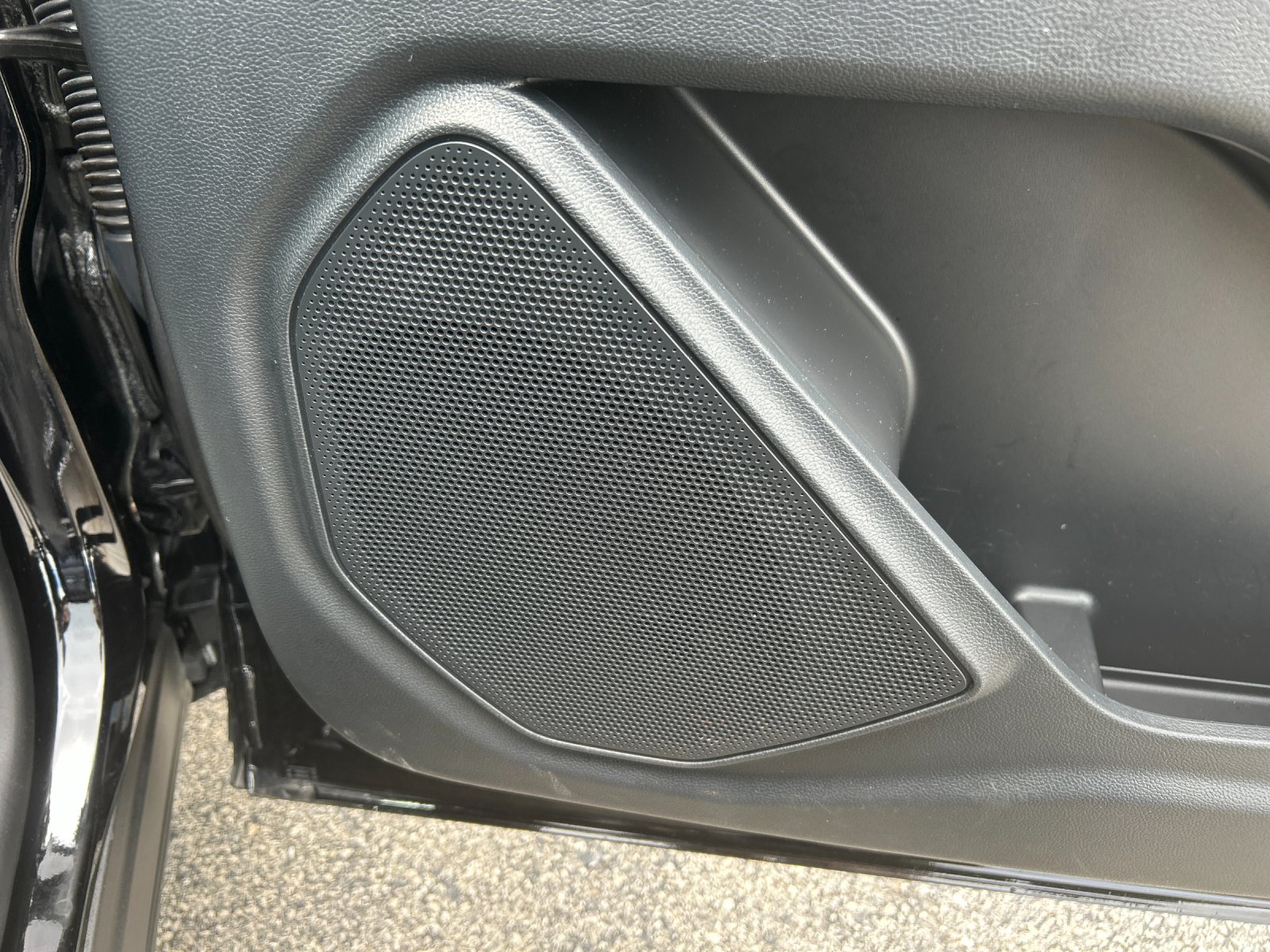 Used 2025 Black Metallic Ford ST-Line image 23