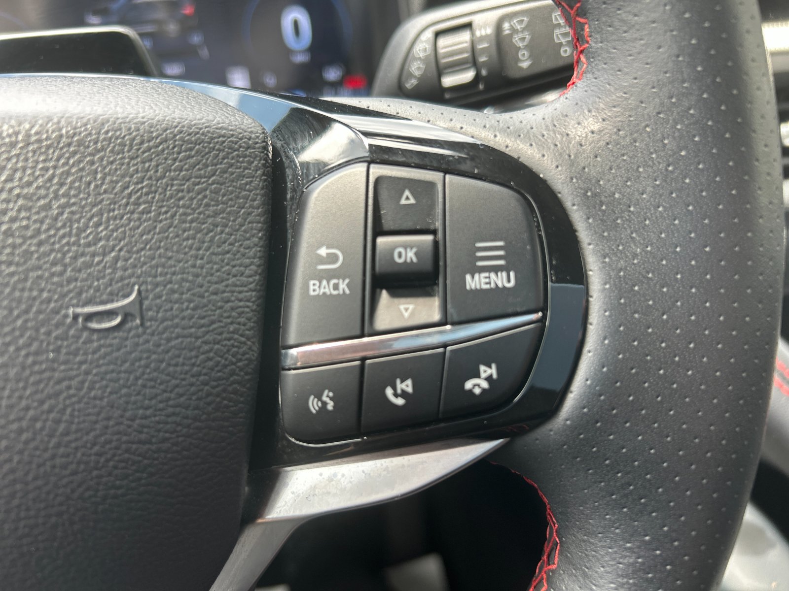 Used 2025 Black Metallic Ford ST-Line image 32