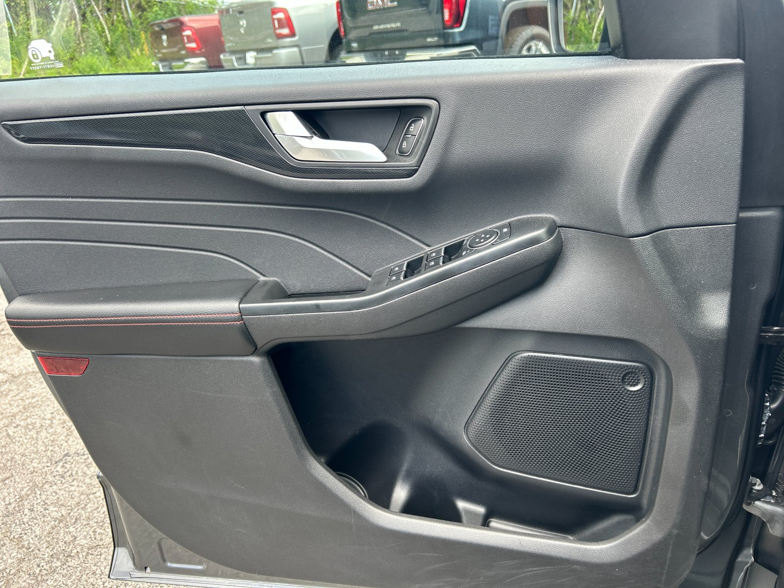 Used 2025 Gray Metallic Ford ST-Line image 12