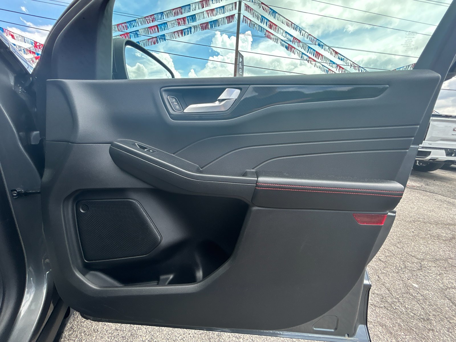 Used 2025 Gray Metallic Ford ST-Line image 21