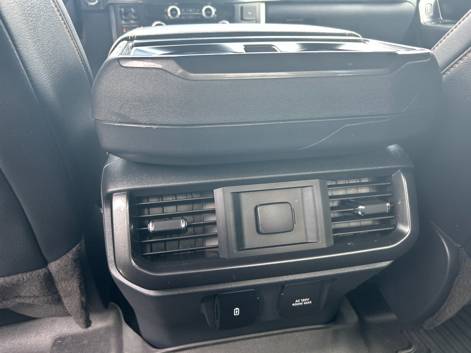 Used 2023  Ford Tremor image 15