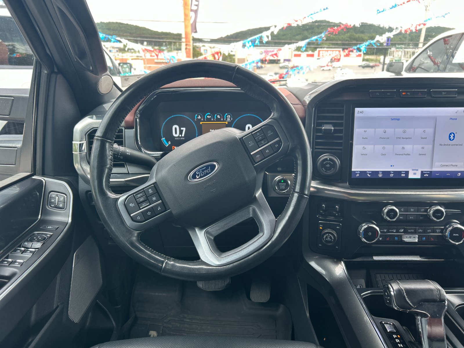 Used 2023 Oxford White Ford Lariat image 17