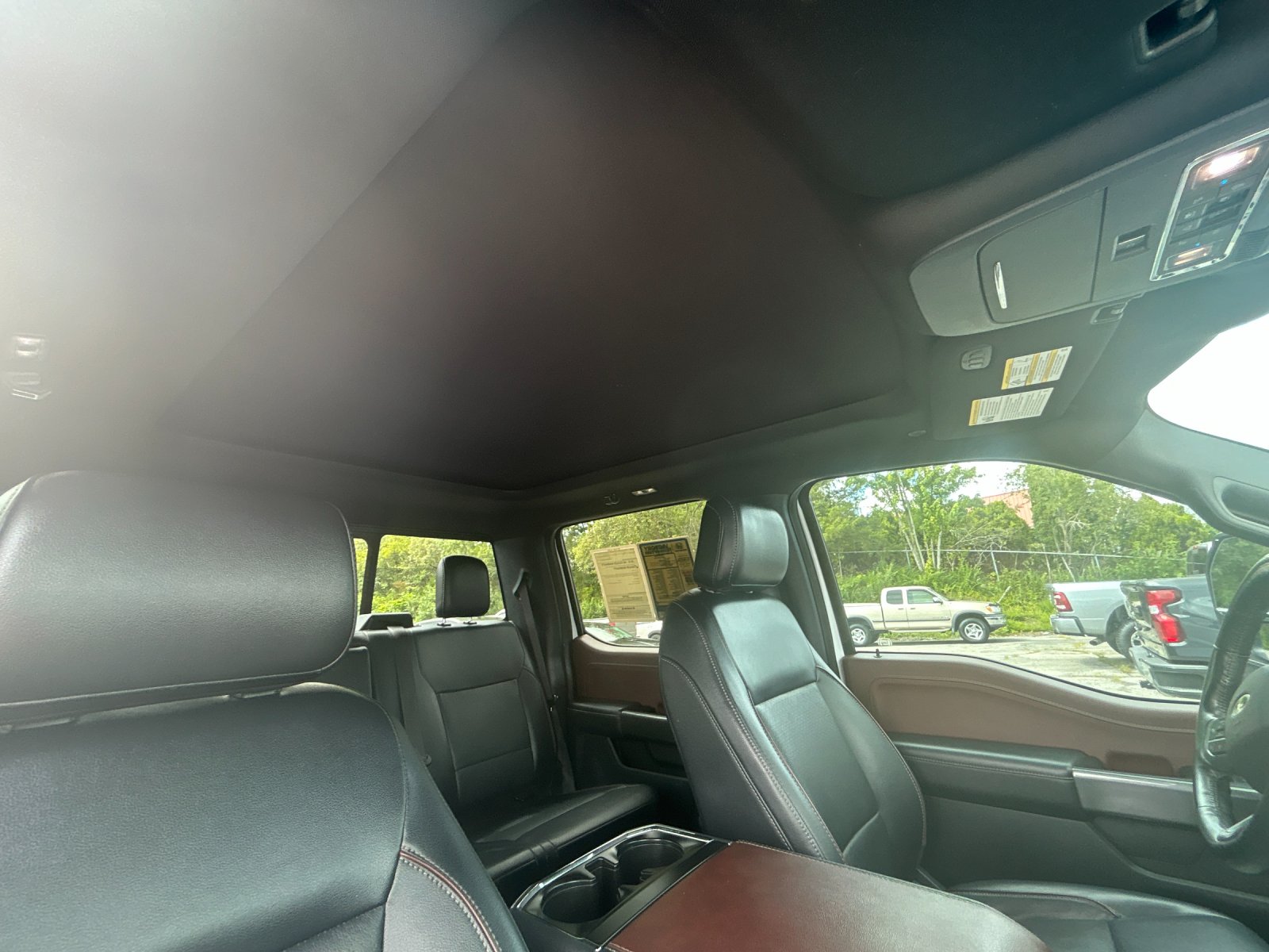 Used 2023 Oxford White Ford Lariat image 19