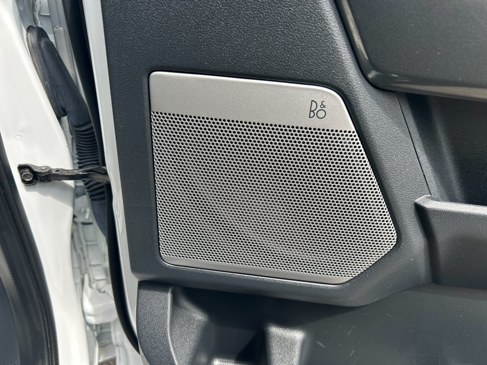 Used 2023 Oxford White Ford Lariat image 21