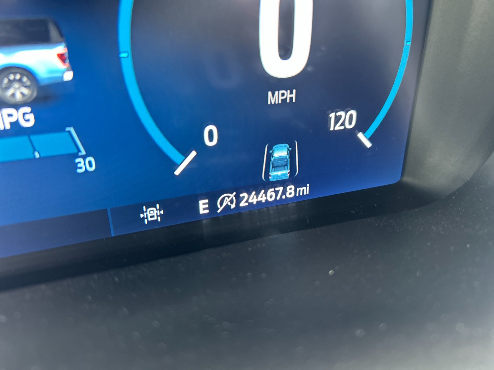 Used 2023 Oxford White Ford Lariat image 32