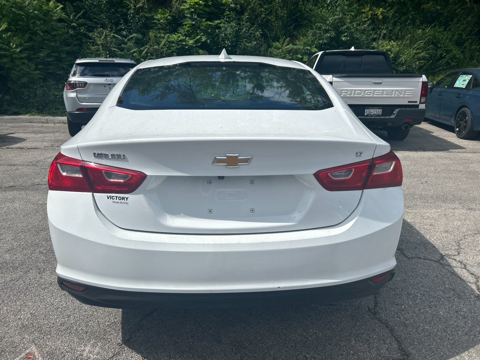 Used 2023  Chevrolet LT image 4