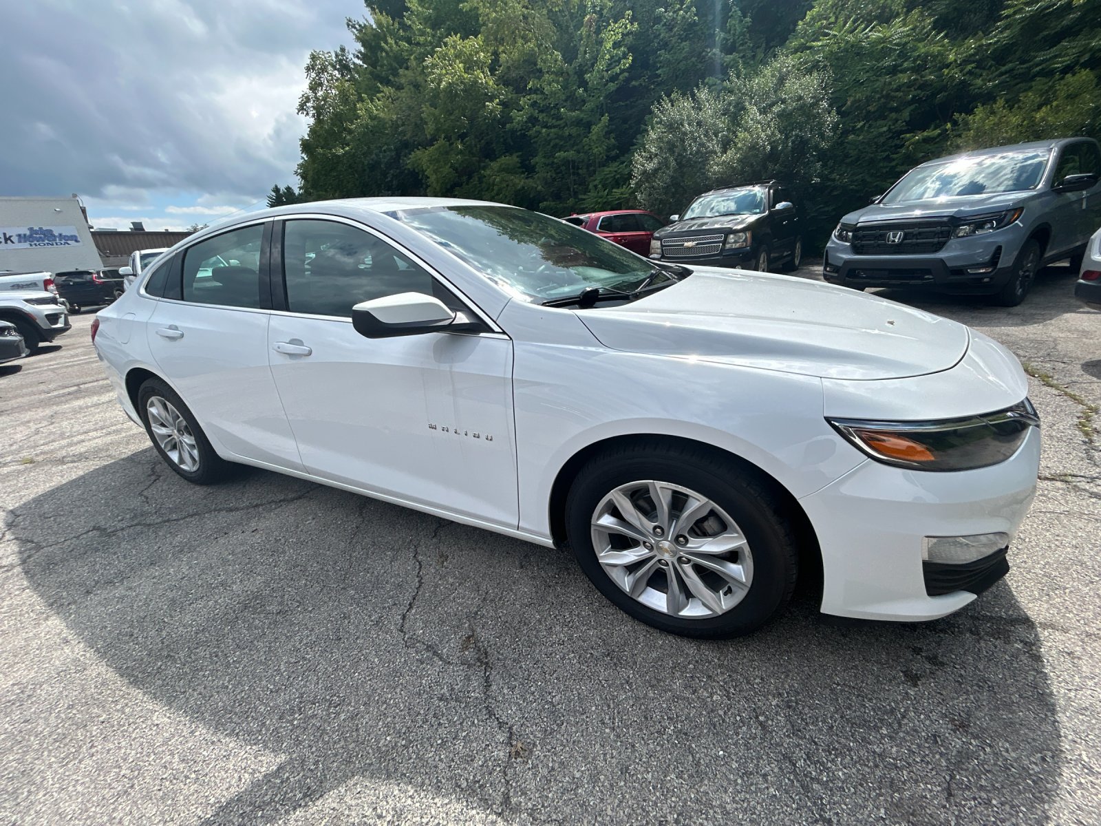 Used 2023  Chevrolet LT image 7