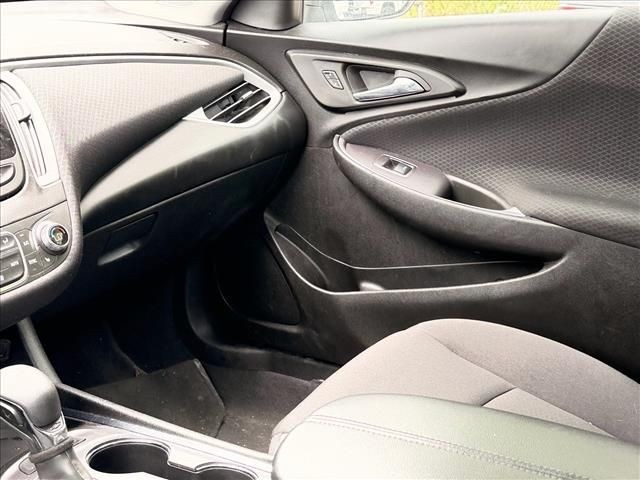Used 2023  Chevrolet LT image 14