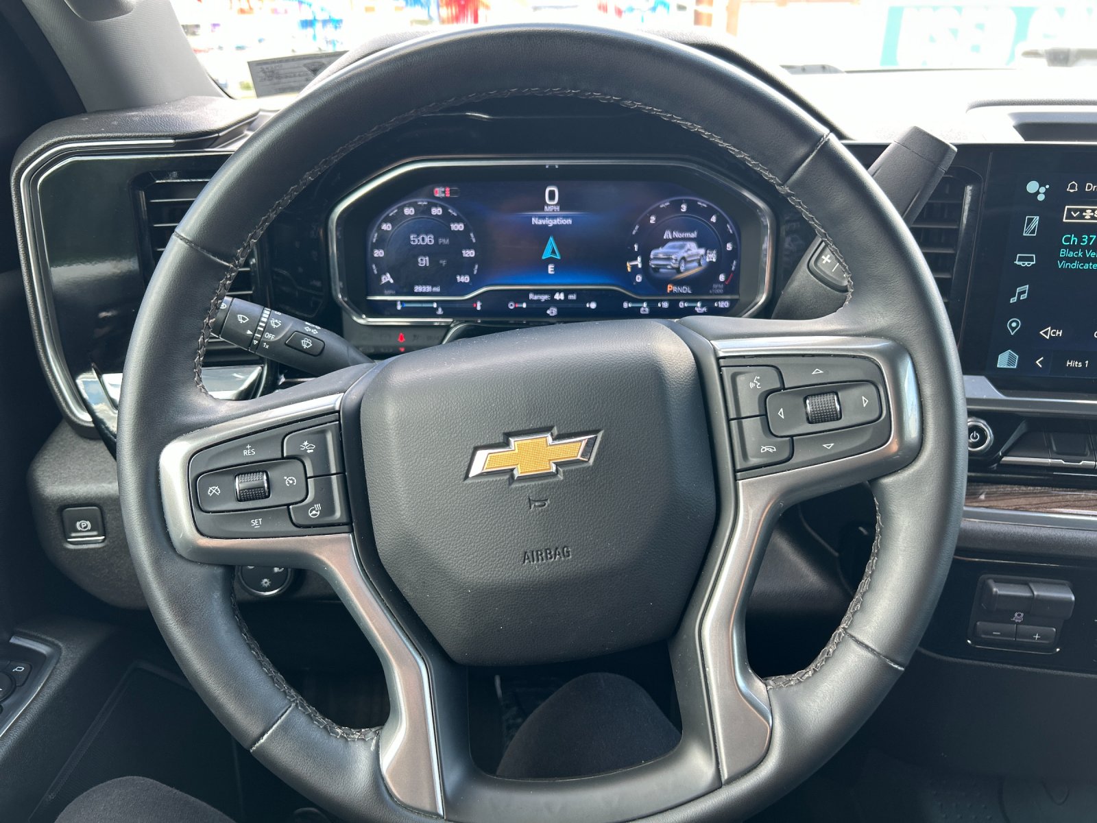 Used 2024 Sterling Gray Metallic Chevrolet LT image 28