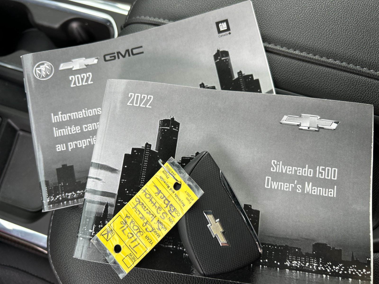 Used 2022  Chevrolet RST image 10