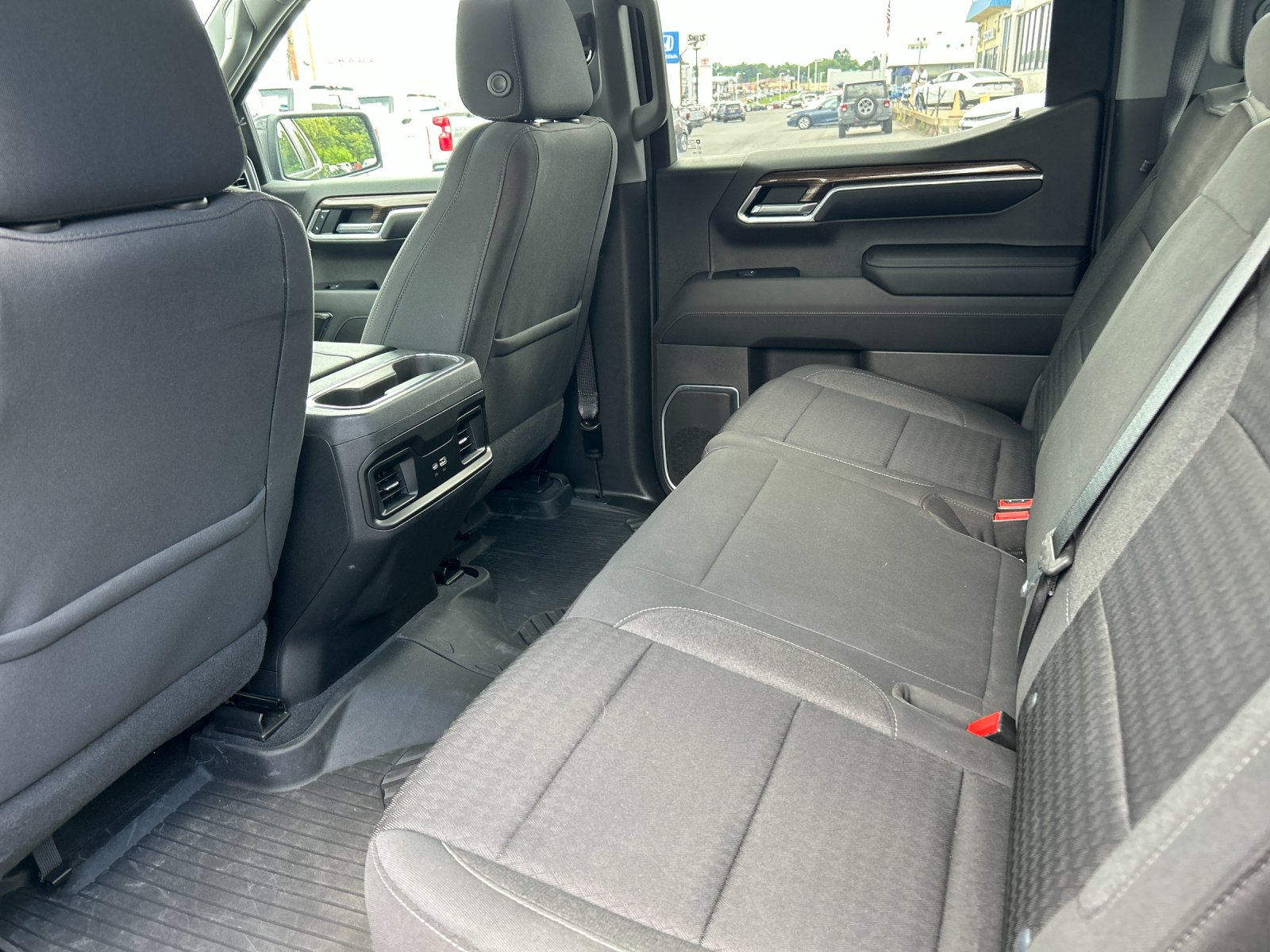 Used 2022  Chevrolet RST image 14
