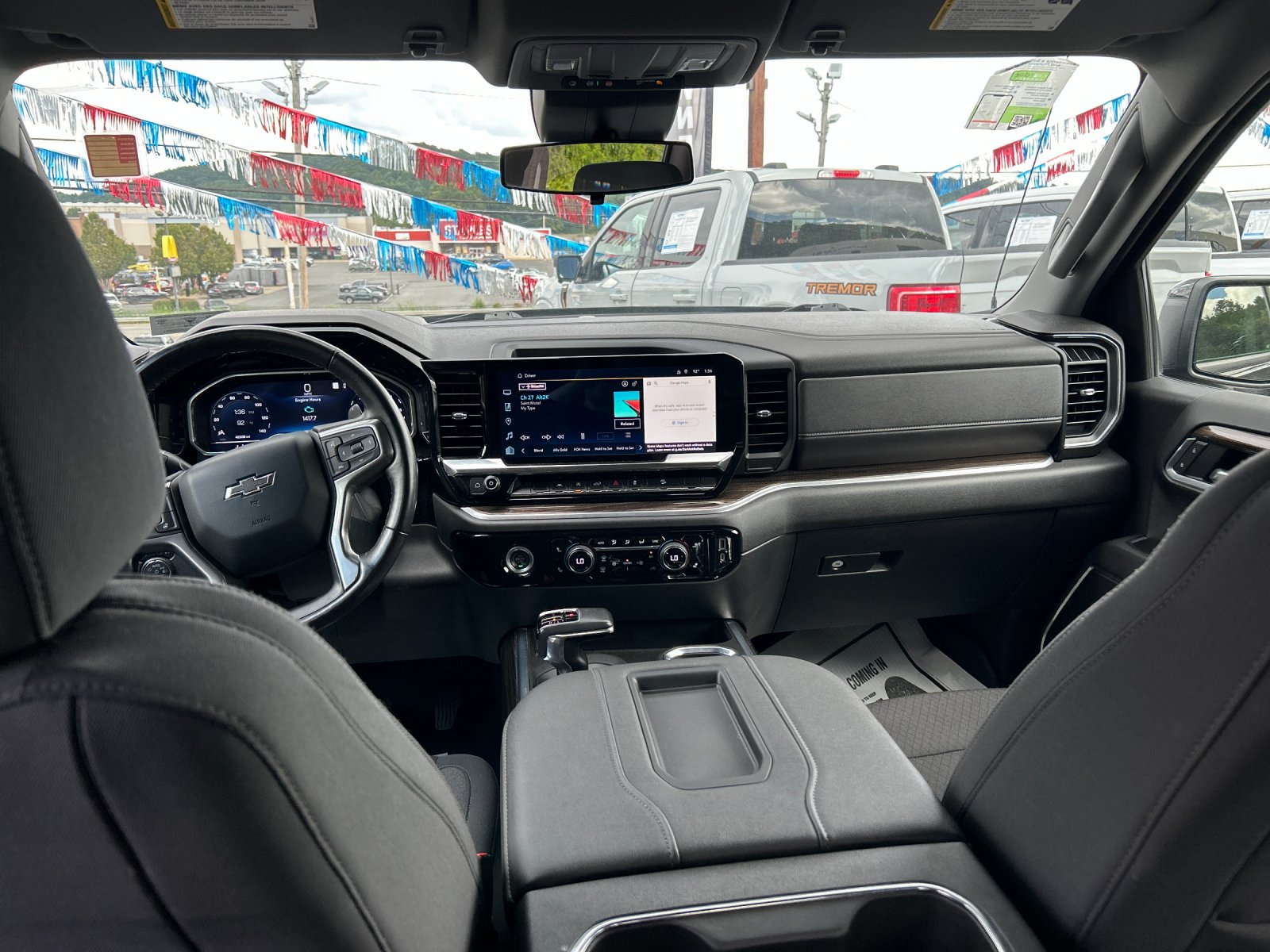 Used 2022  Chevrolet RST image 16