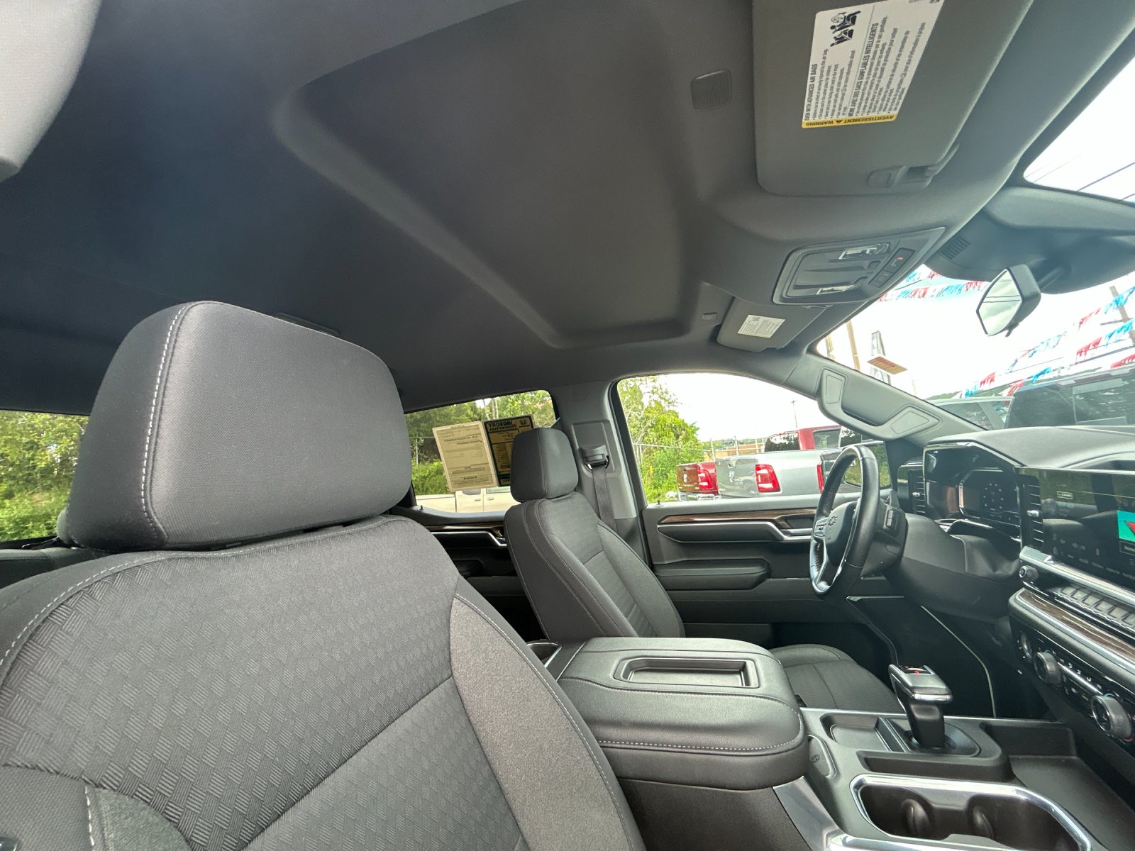 Used 2022  Chevrolet RST image 19
