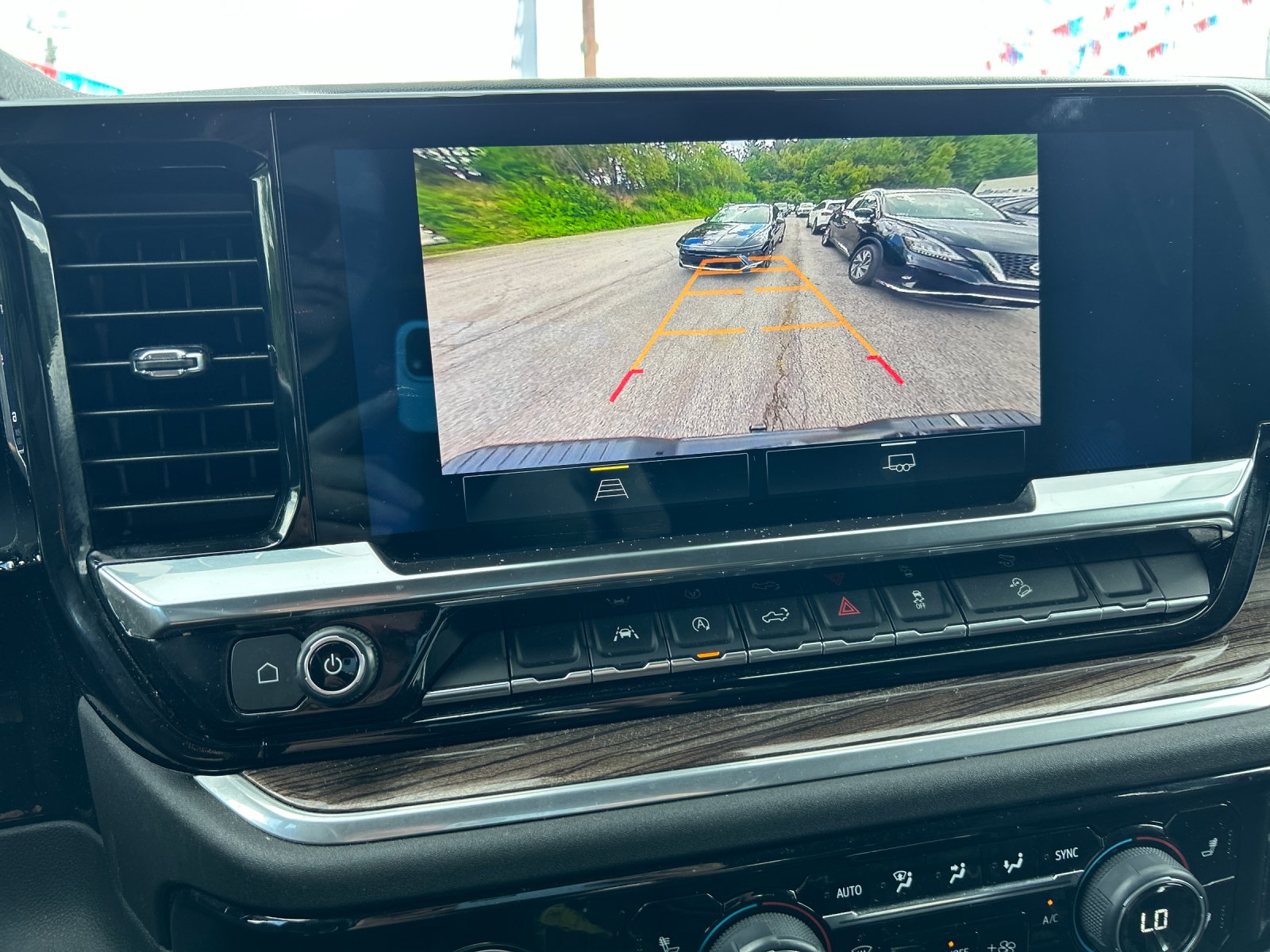 Used 2022  Chevrolet RST image 24