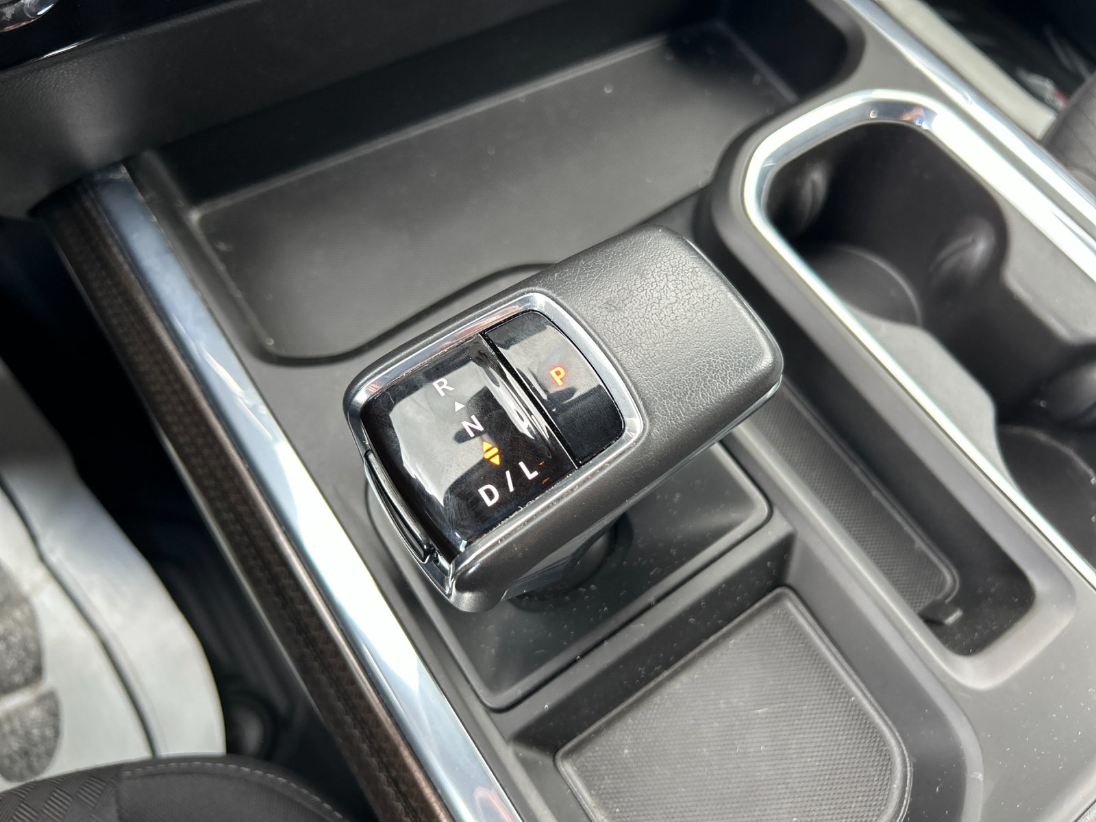 Used 2022  Chevrolet RST image 26