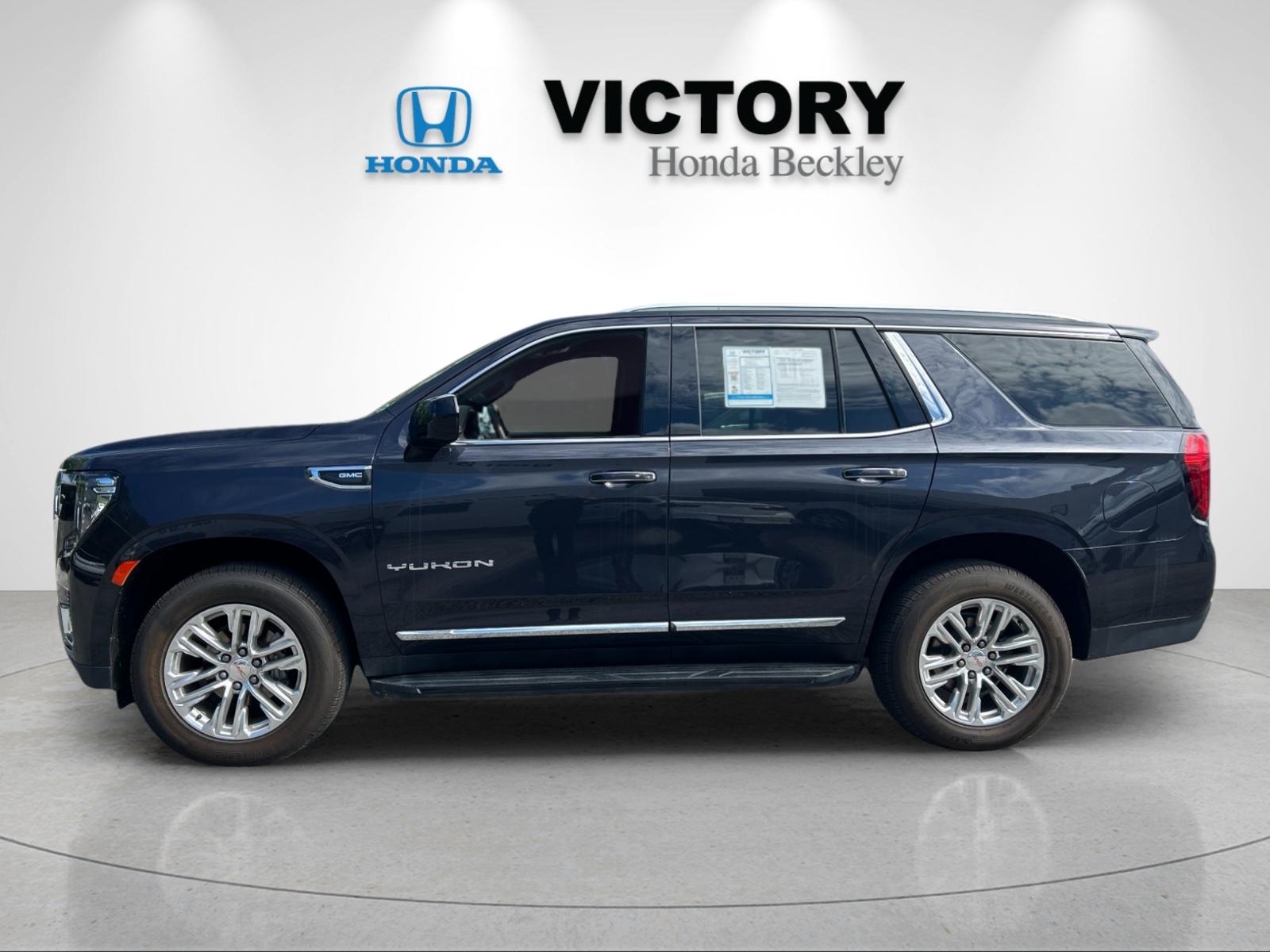Used 2023 Titanium GMC SLT image 2