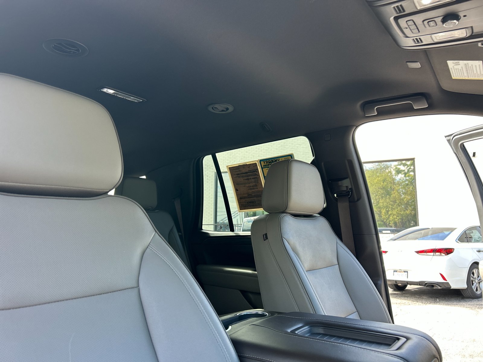 Used 2023 Titanium GMC SLT image 21
