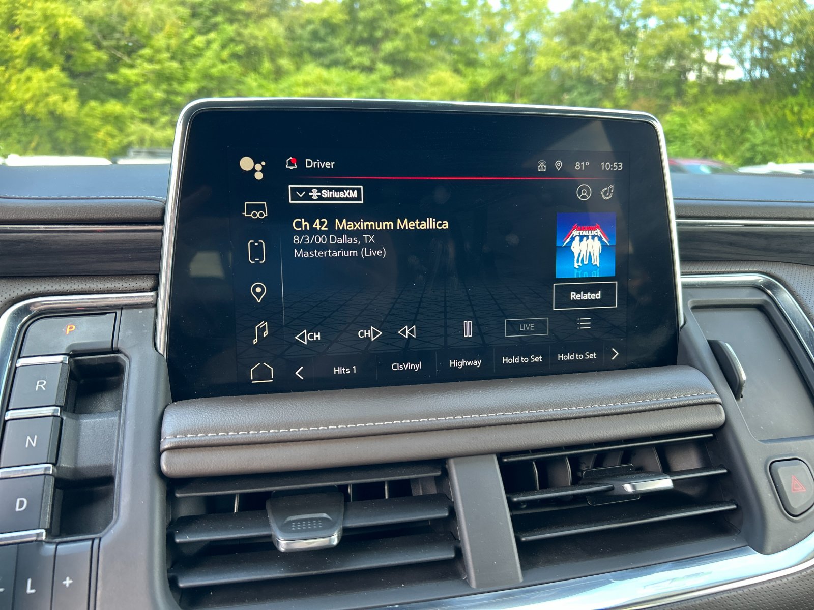 Used 2023 Titanium GMC SLT image 24