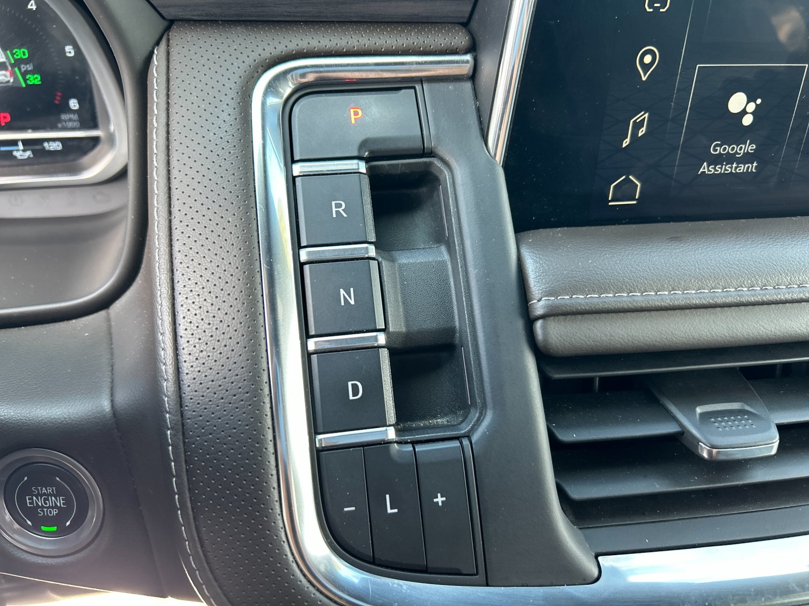 Used 2023 Titanium GMC SLT image 28