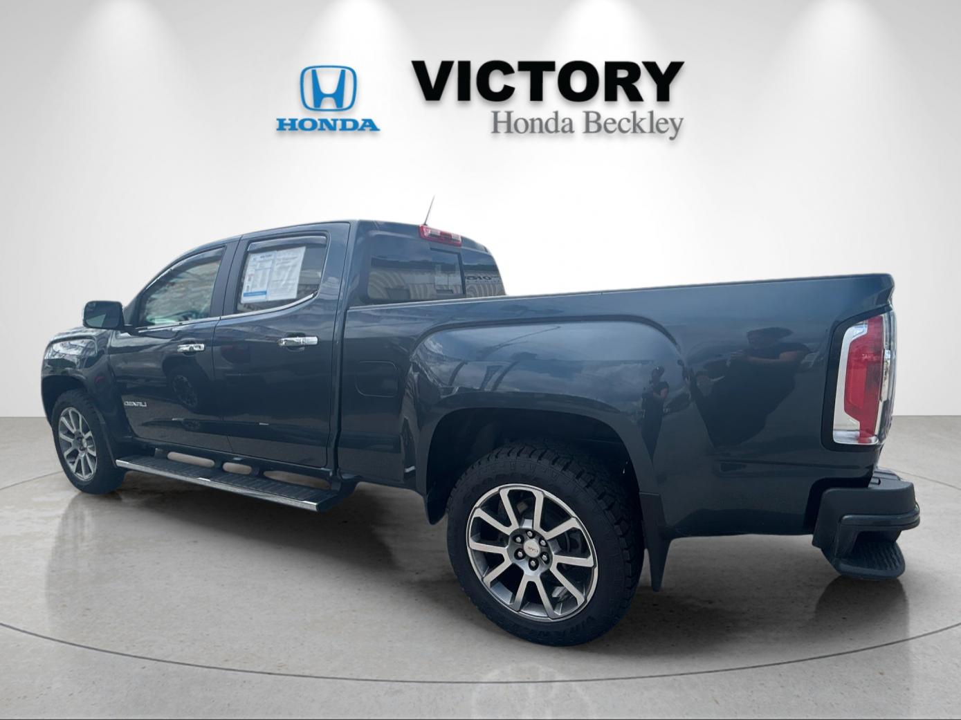 Used 2019 Sky GMC Denali image 3