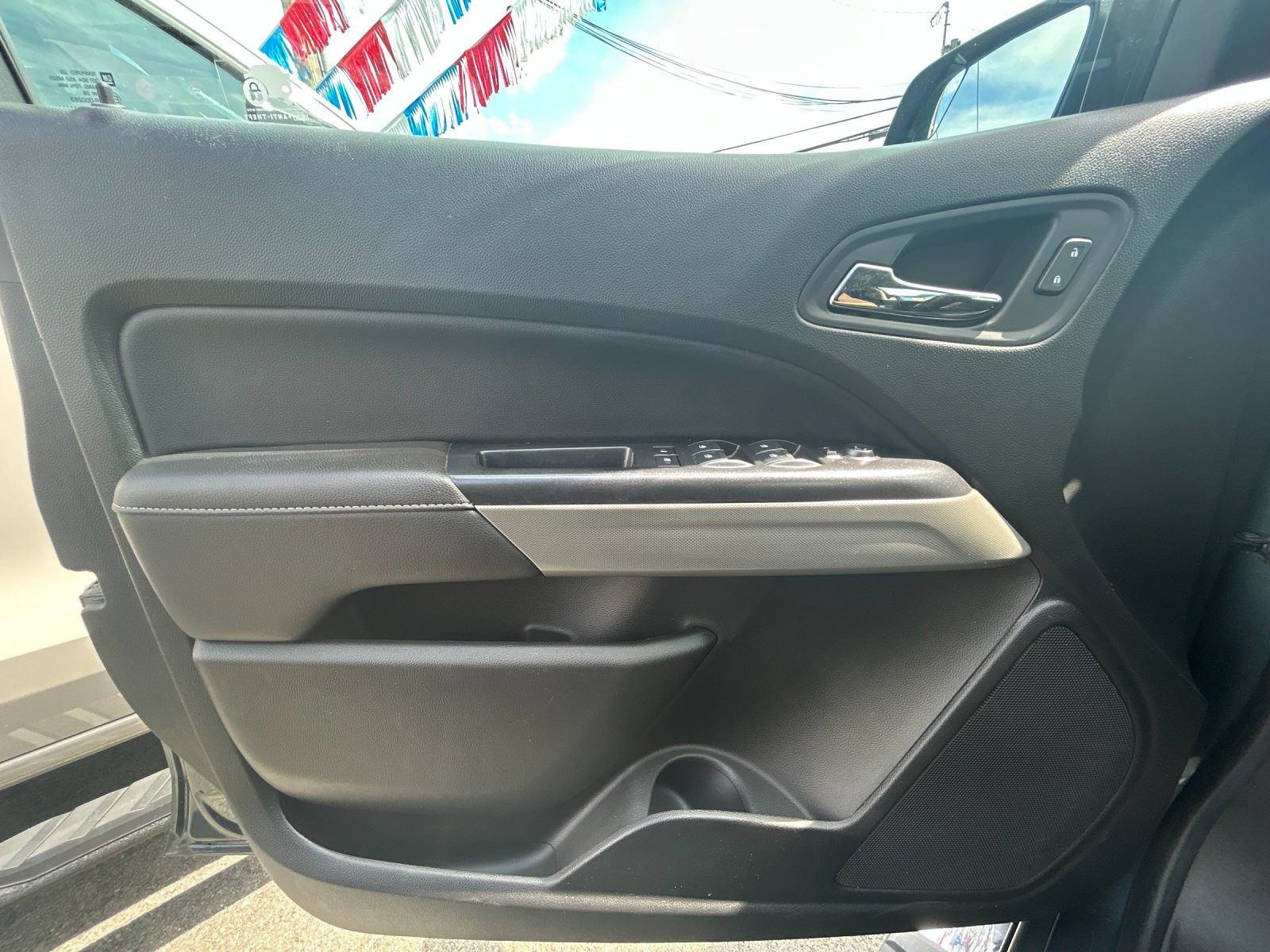 Used 2019 Sky GMC Denali image 12