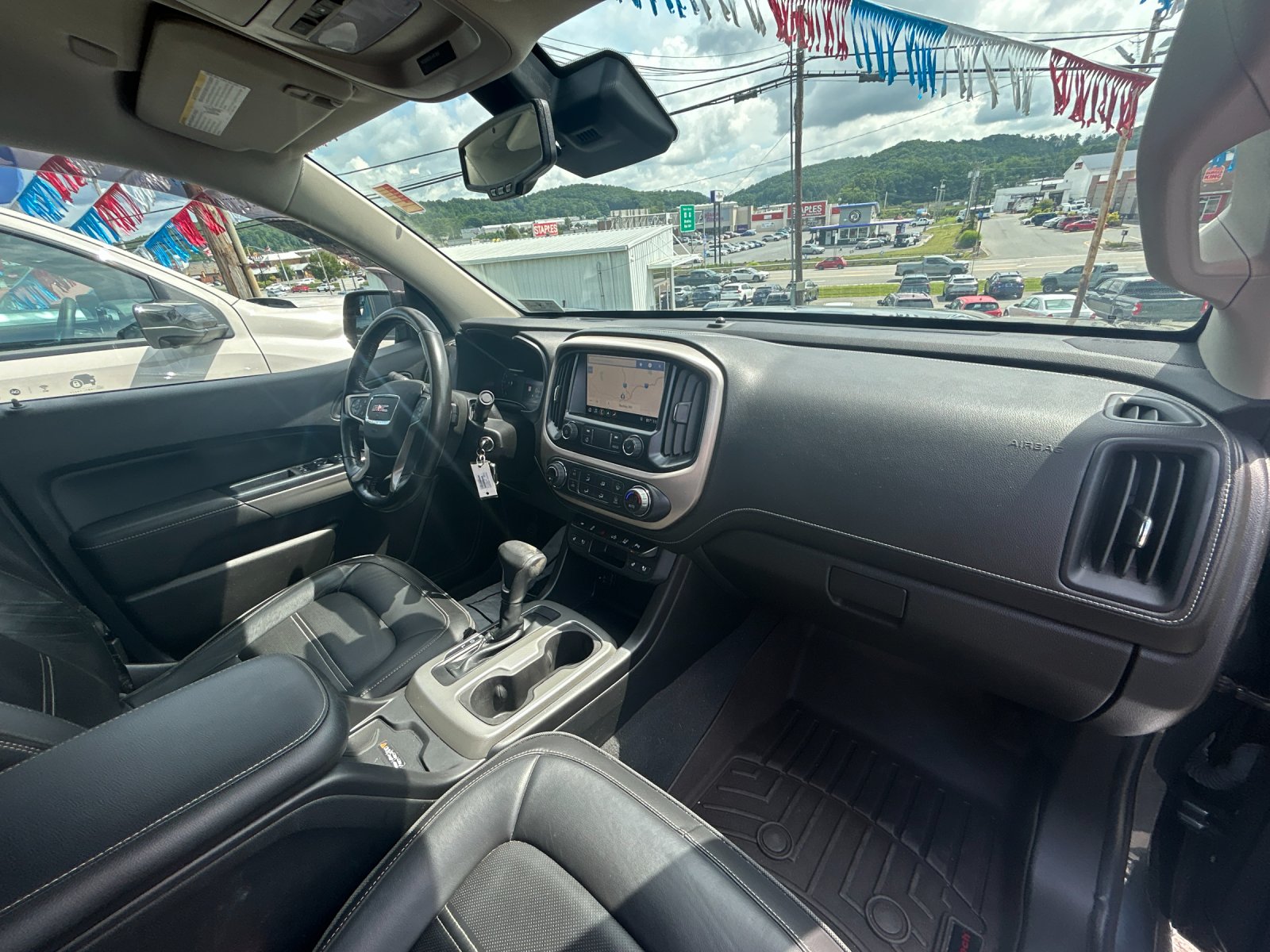 Used 2019 Sky GMC Denali image 18