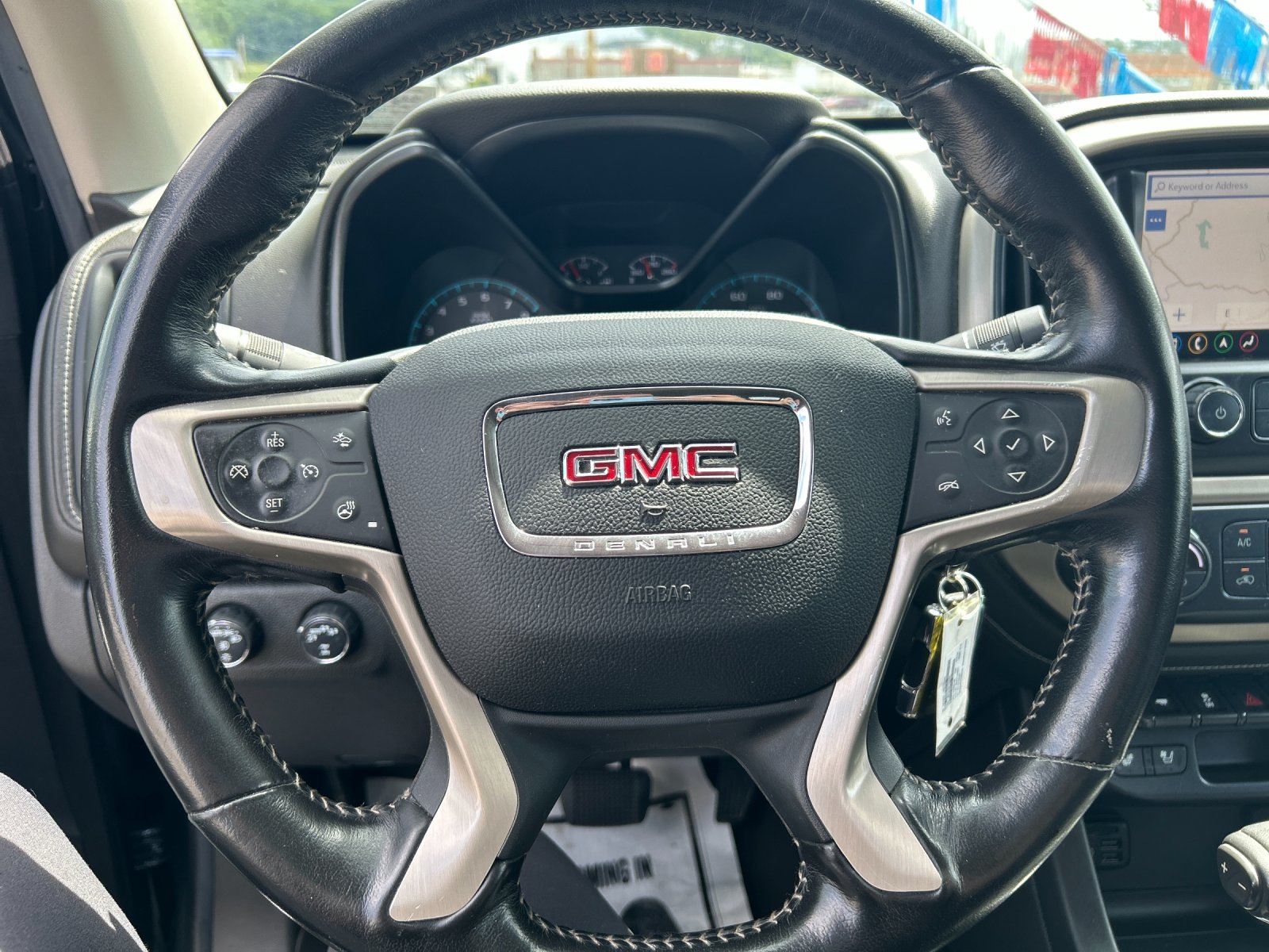 Used 2019 Sky GMC Denali image 28