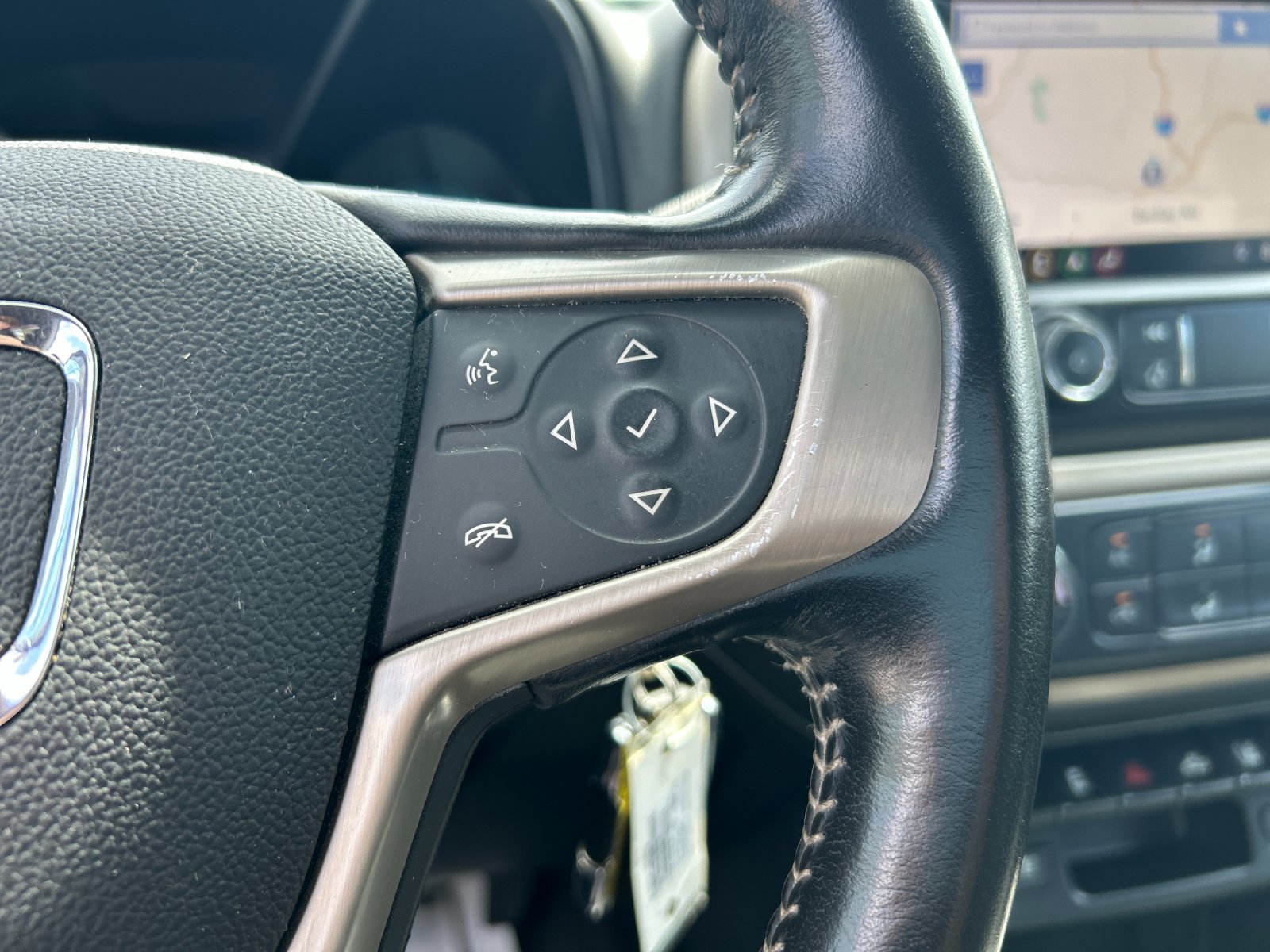 Used 2019 Sky GMC Denali image 30