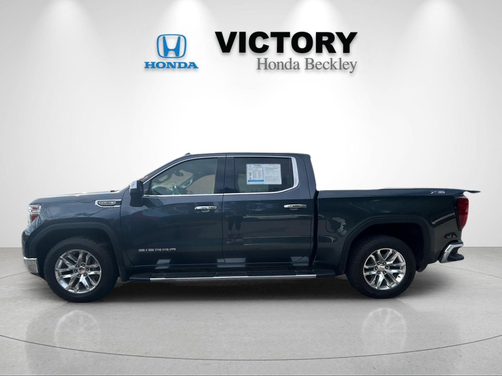Used 2021 Sky GMC SLT image 2