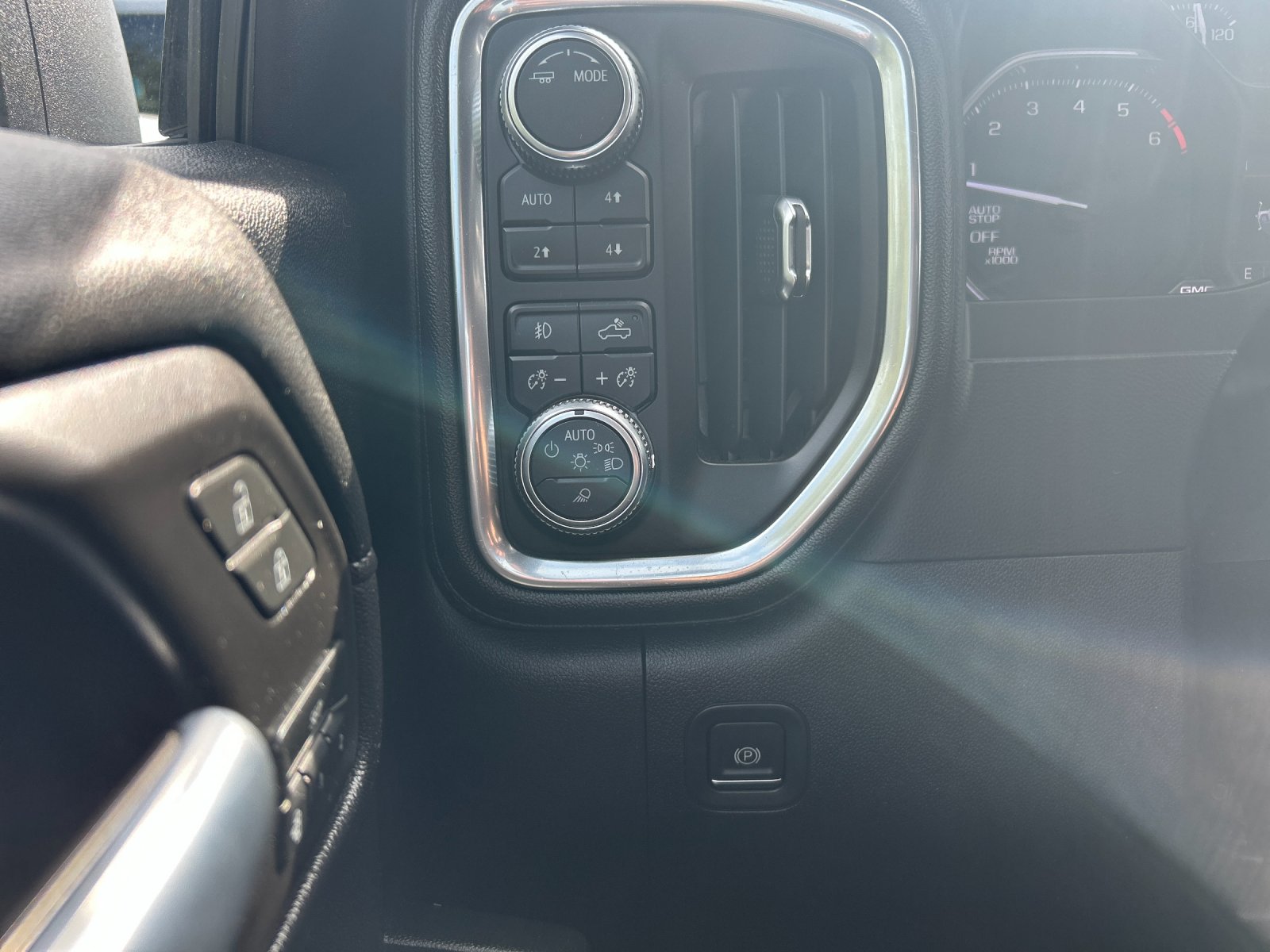 Used 2021 Sky GMC SLT image 33