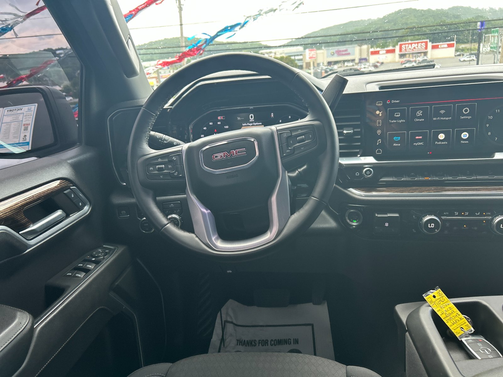 Used 2024 Summit White GMC Elevation image 17