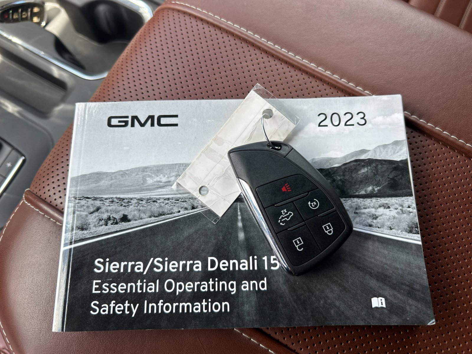 Used 2023 Sterling Metallic GMC Denali Ultimate image 10