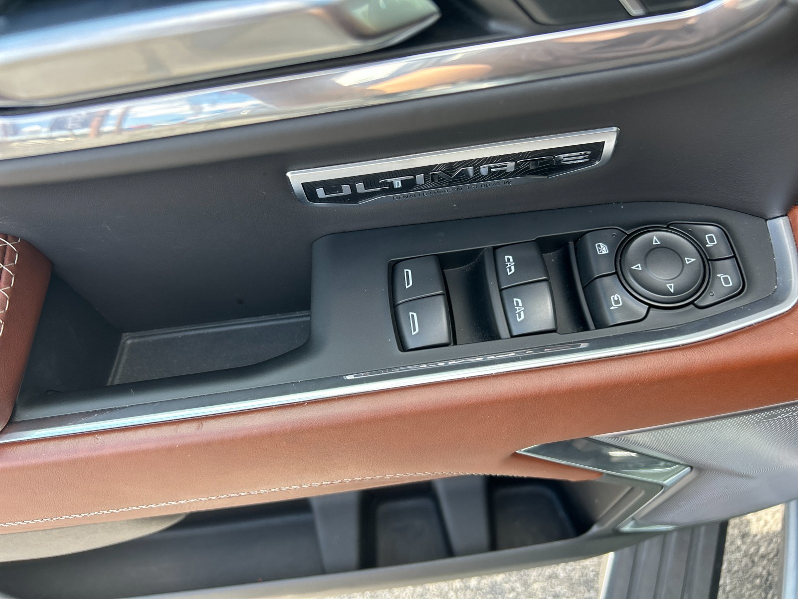 Used 2023 Sterling Metallic GMC Denali Ultimate image 13