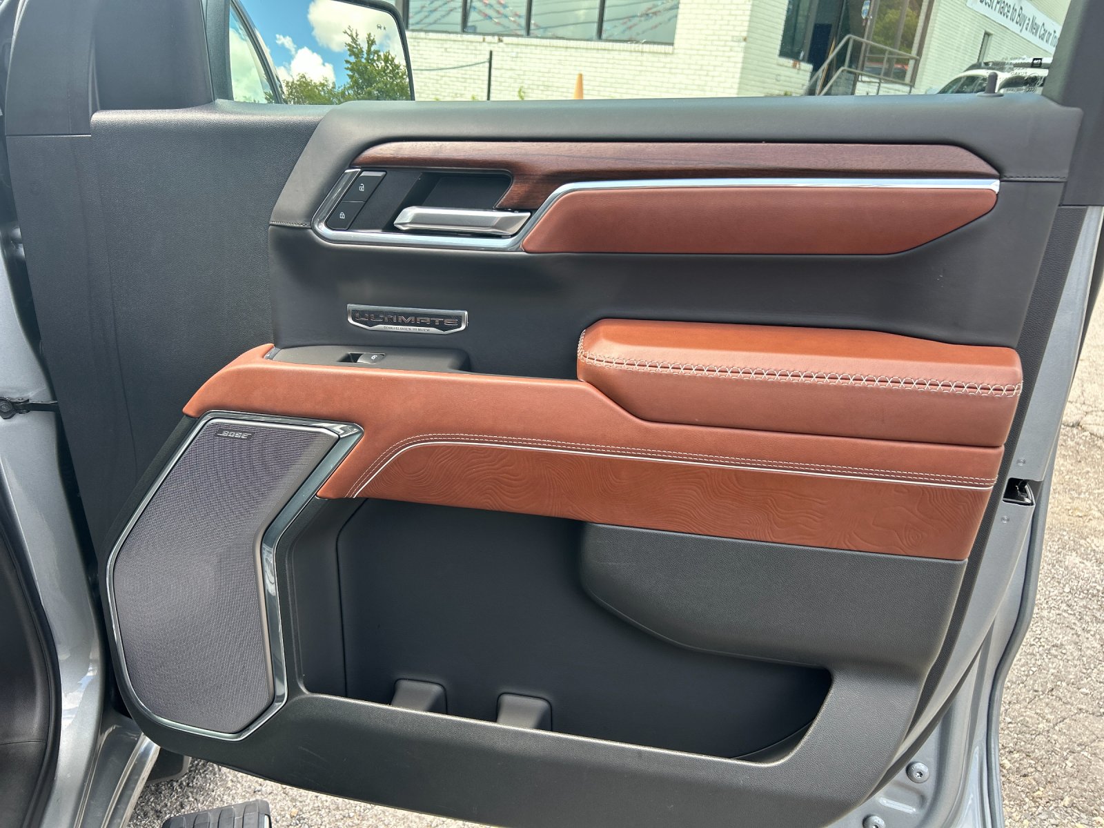 Used 2023 Sterling Metallic GMC Denali Ultimate image 20