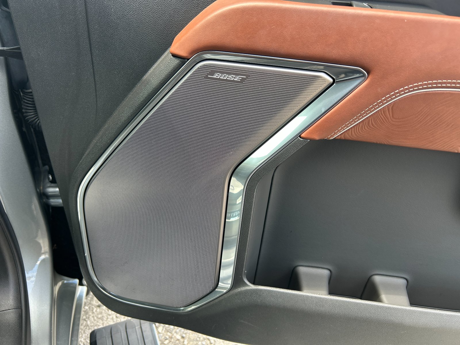Used 2023 Sterling Metallic GMC Denali Ultimate image 21