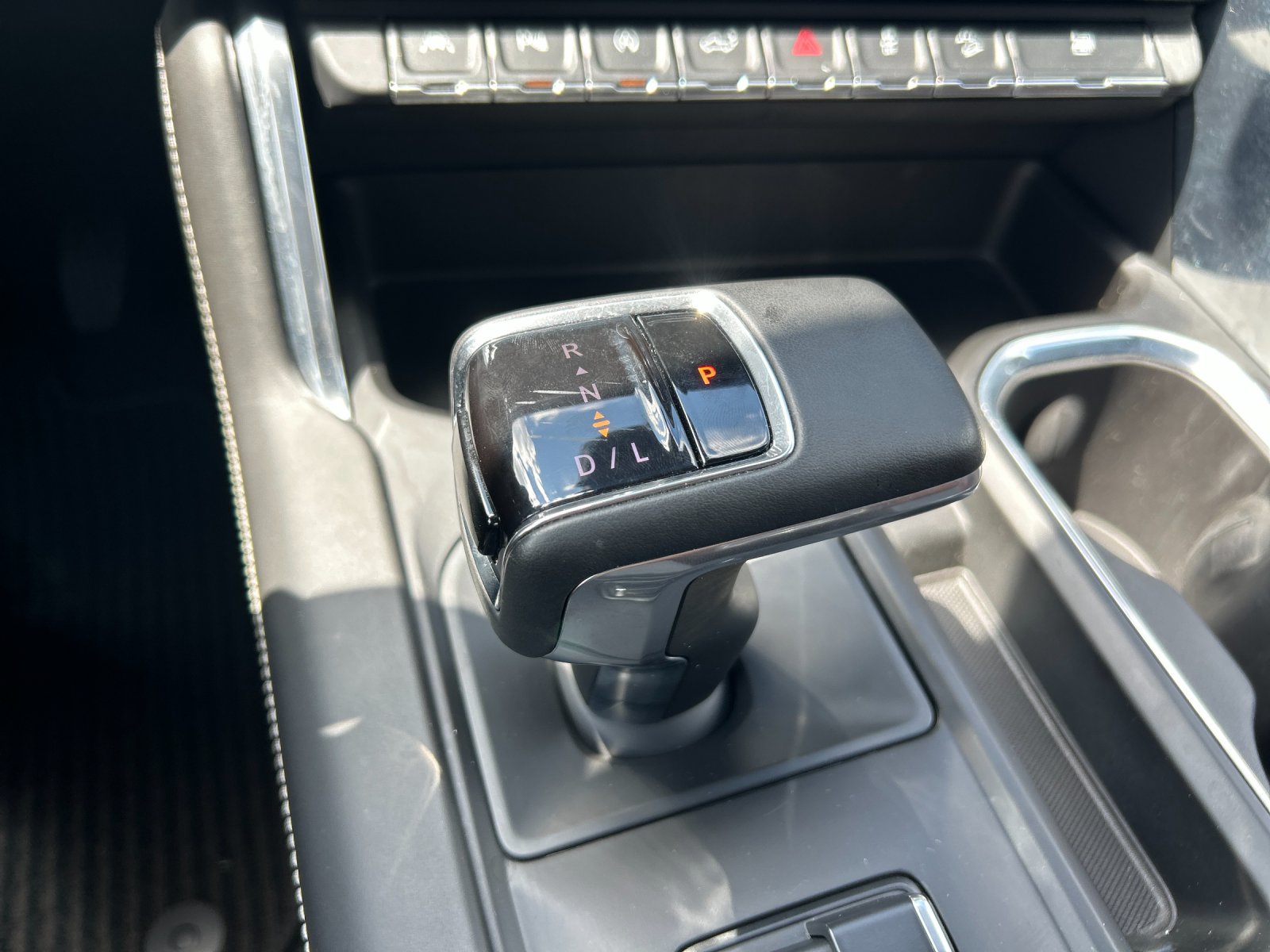 Used 2023 Sterling Metallic GMC Denali Ultimate image 25