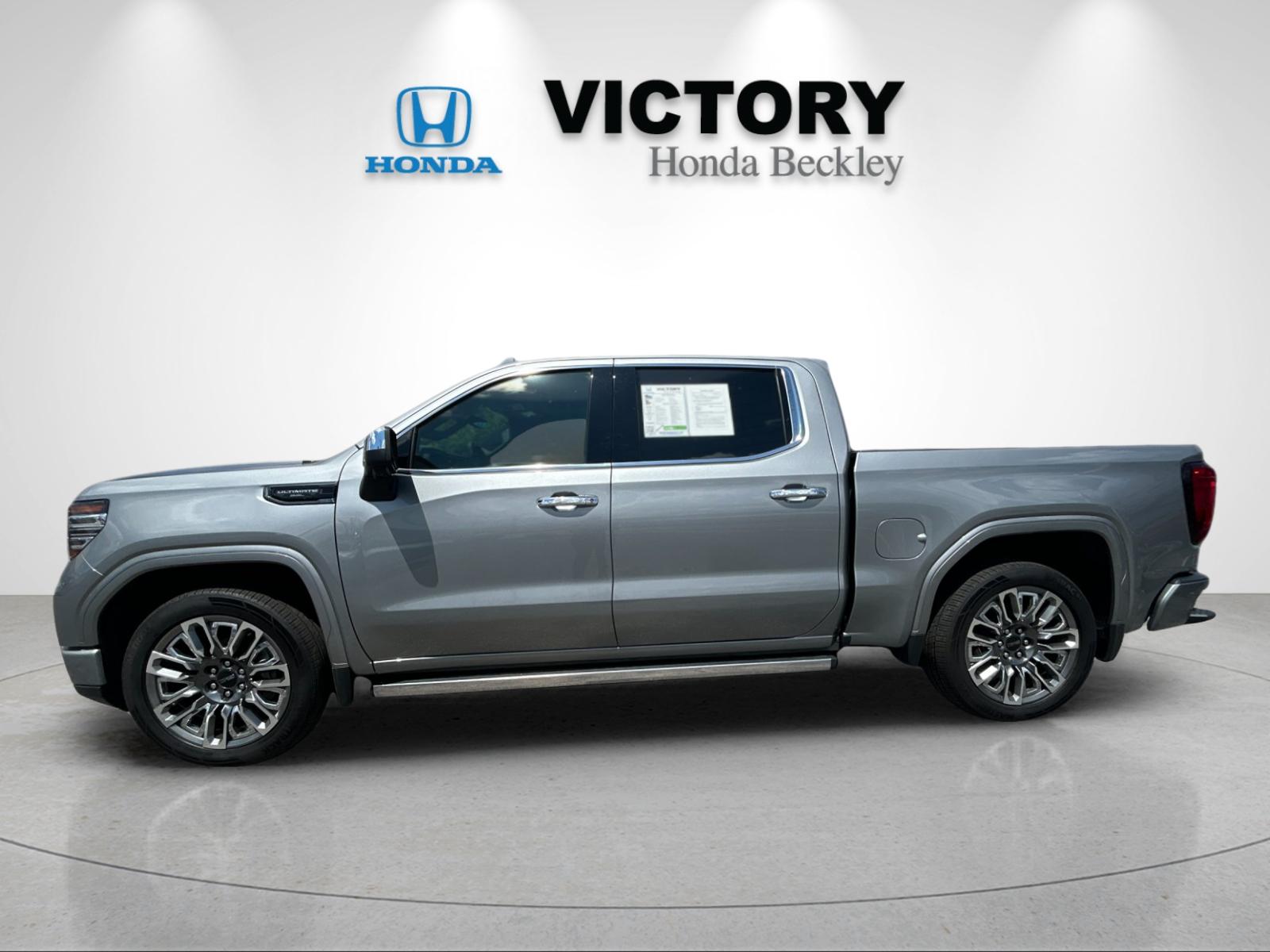 Used 2023 Sterling Metallic GMC Denali Ultimate image 2
